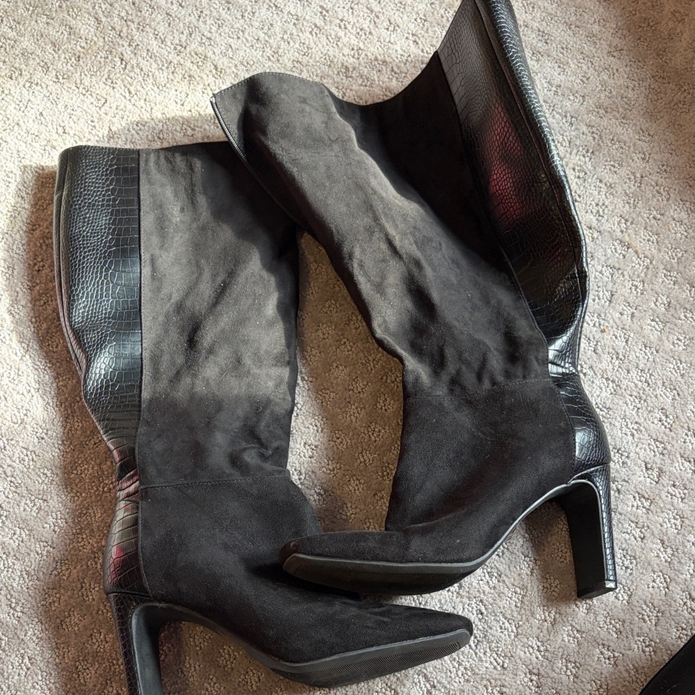 DSW Black Textured Heeled Boots